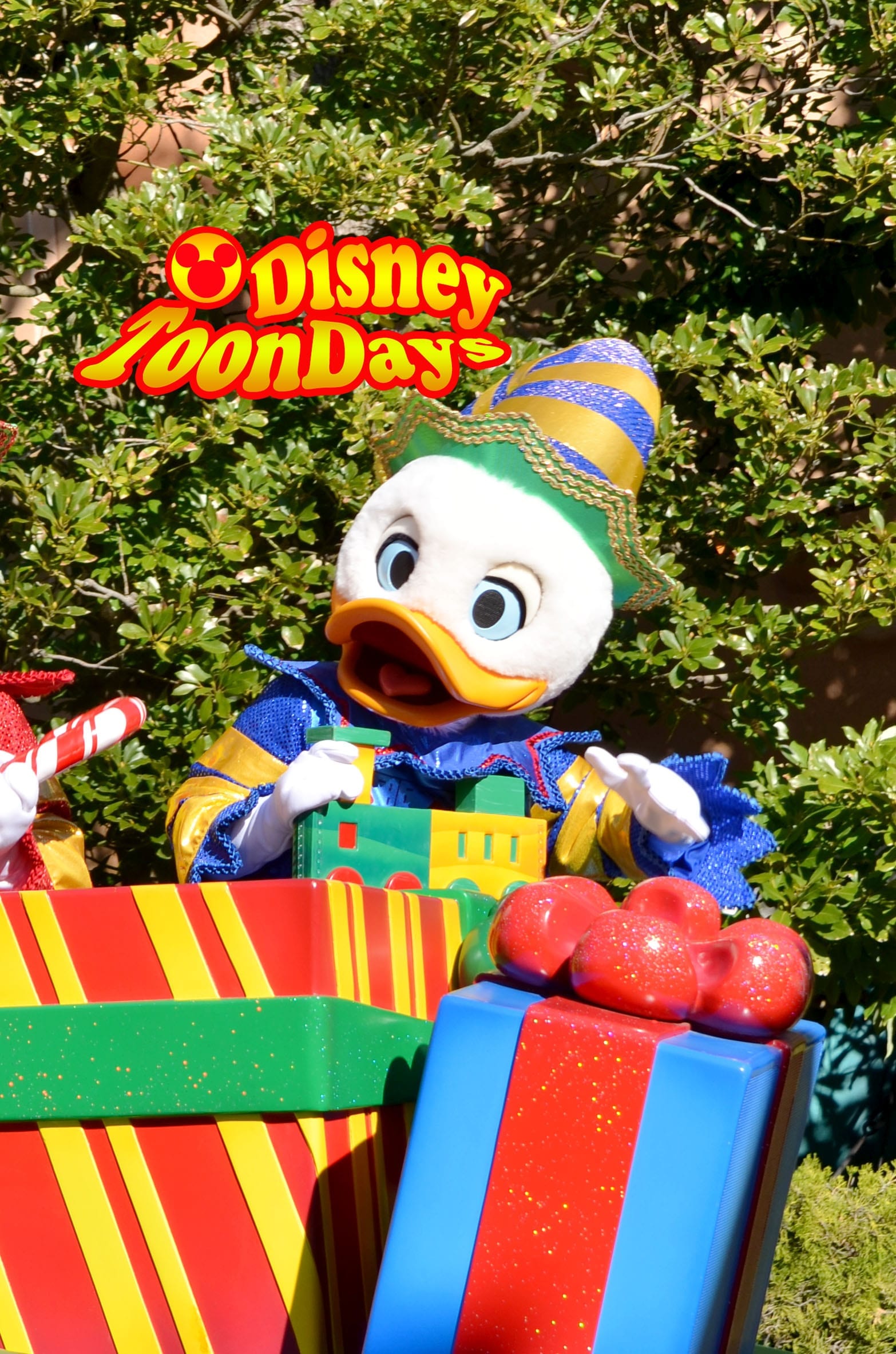 TDL 　クリスマスファンタジー2012　クリスマスサンタヴィレッジパレード　デューイ