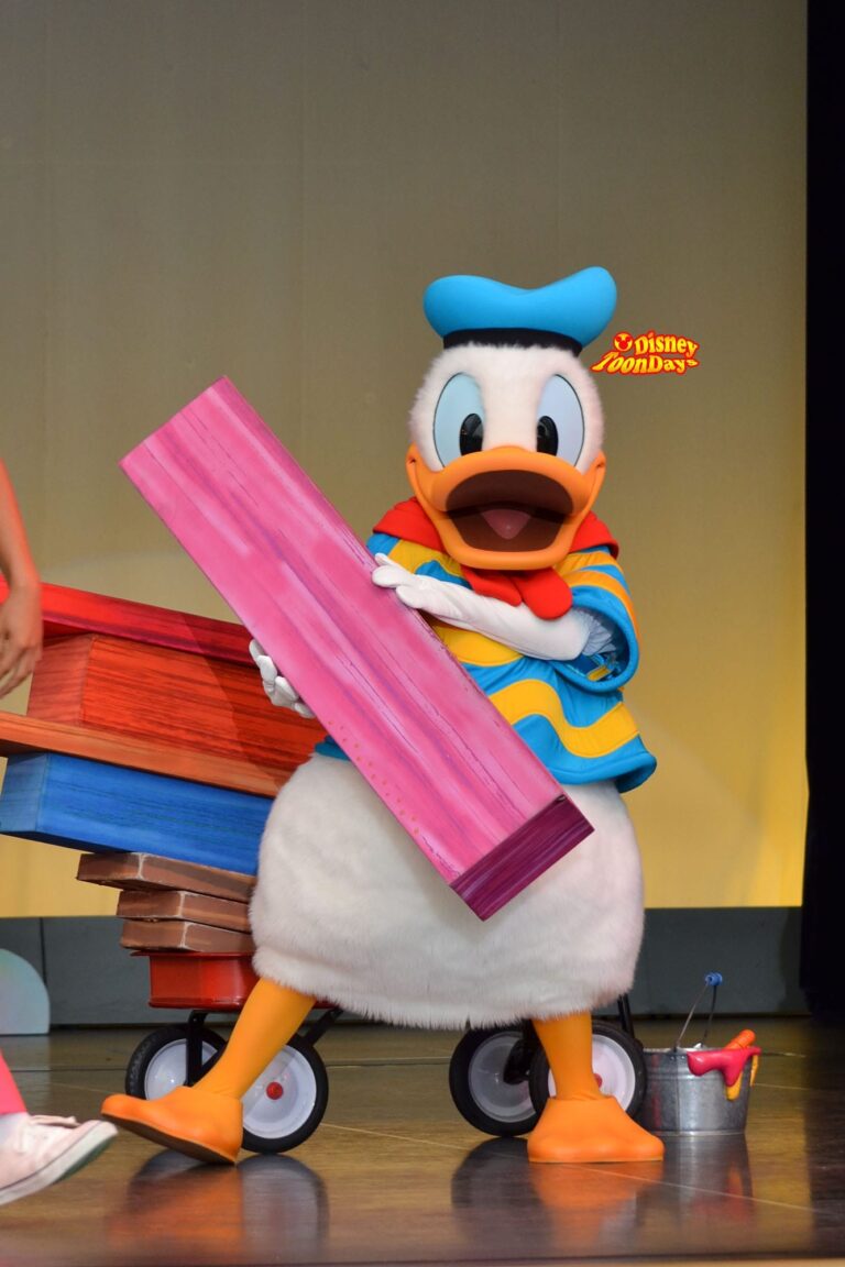 TDL『ショーベース』のパークファンパーティーのドナルドダック