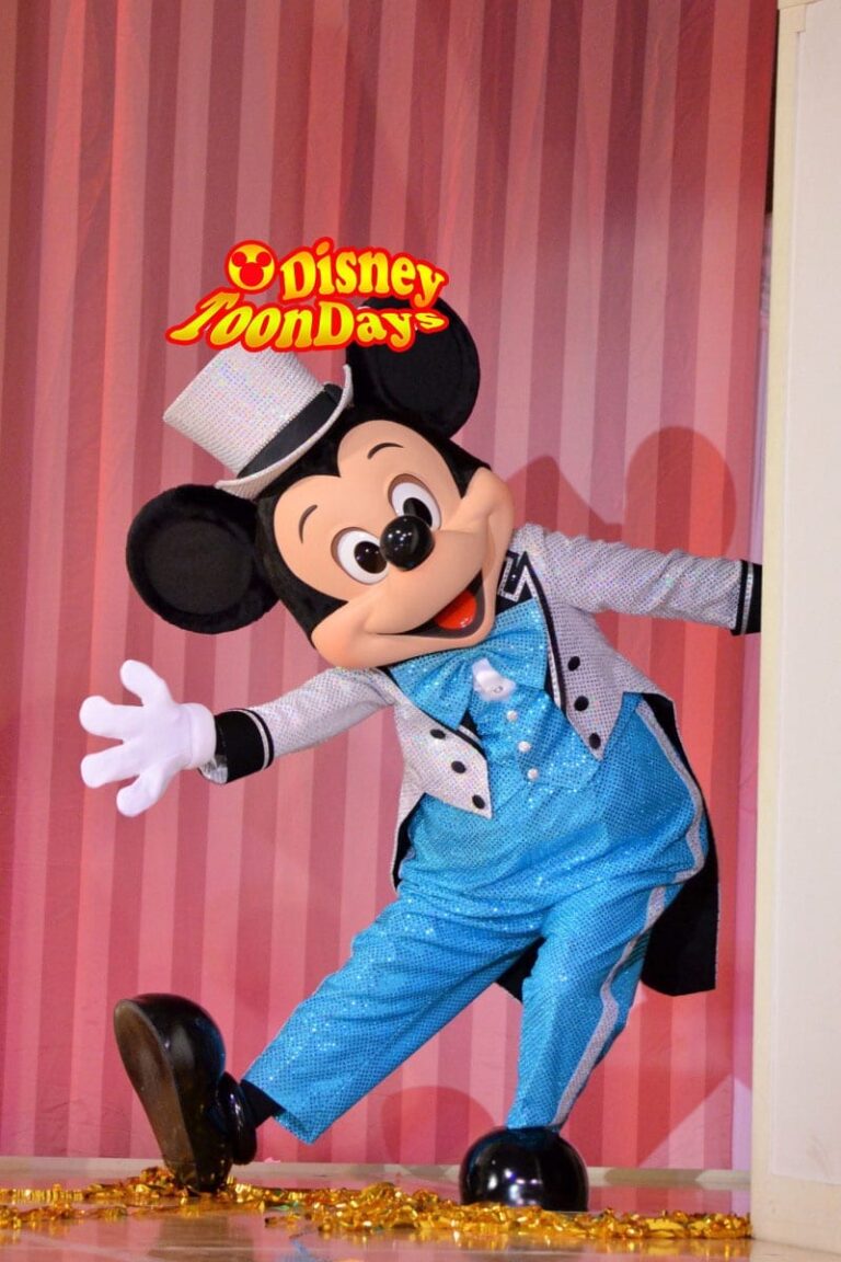 ドナルドのファンタスティックレビューのミッキーマウス