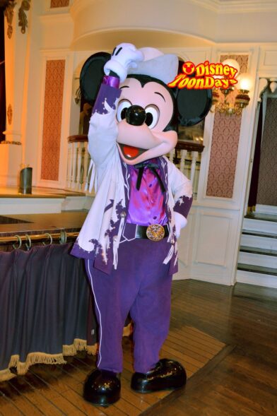 TDL『ダイヤモンドホースシュー』パークファンパーティーで会えるミッキーマウス