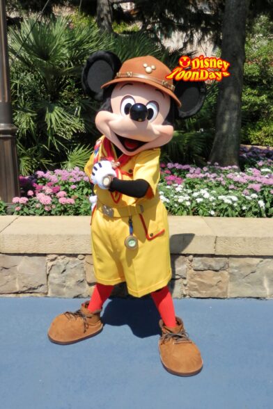 ディズニーキッズ期間限定・ディズニーシ―プラザグリーティングのミッキーマウス