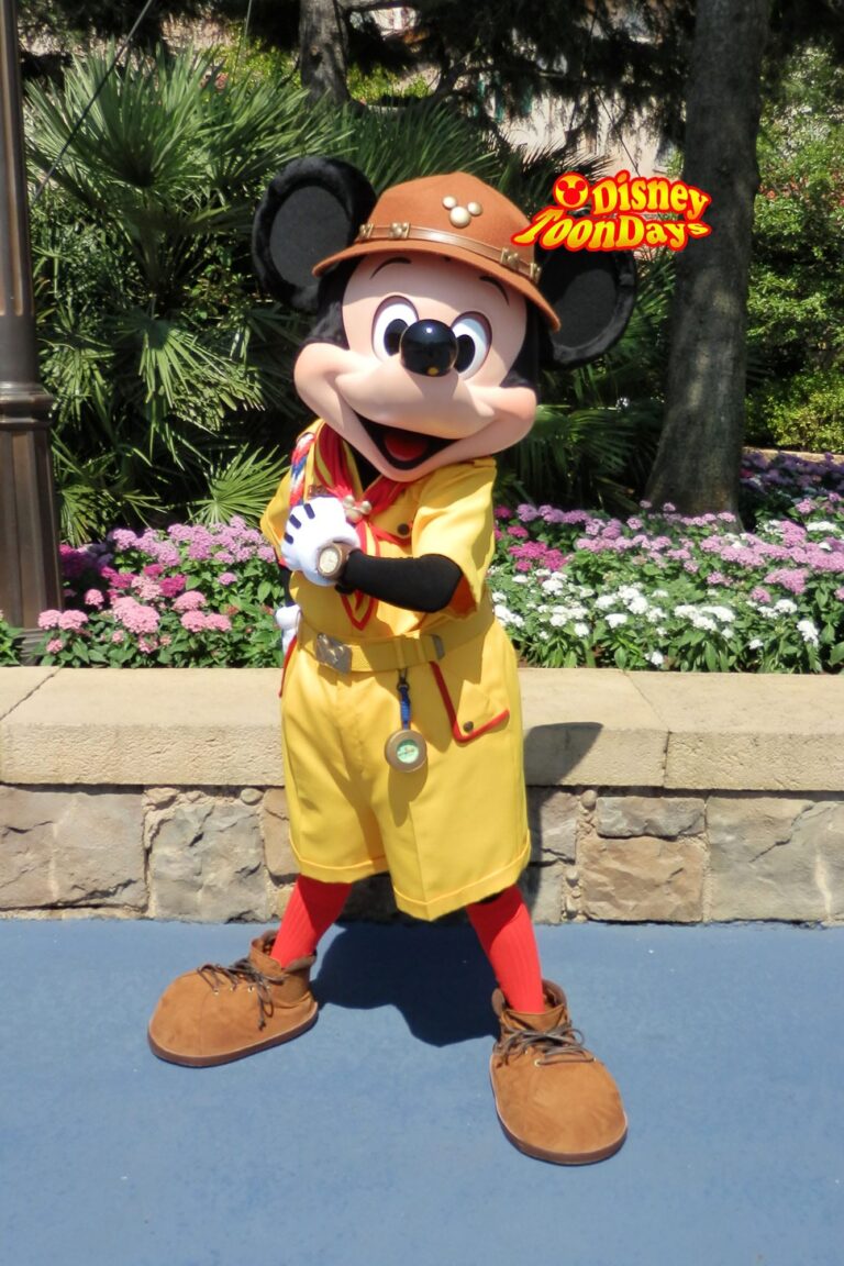 TDS ディズニーキッズ期間限定ディズニーシ―プラザグリーティング　ミッキーマウス