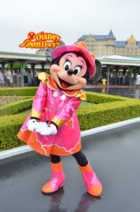 TDL 雨の日エントランスグリーティング　ミニーマウス