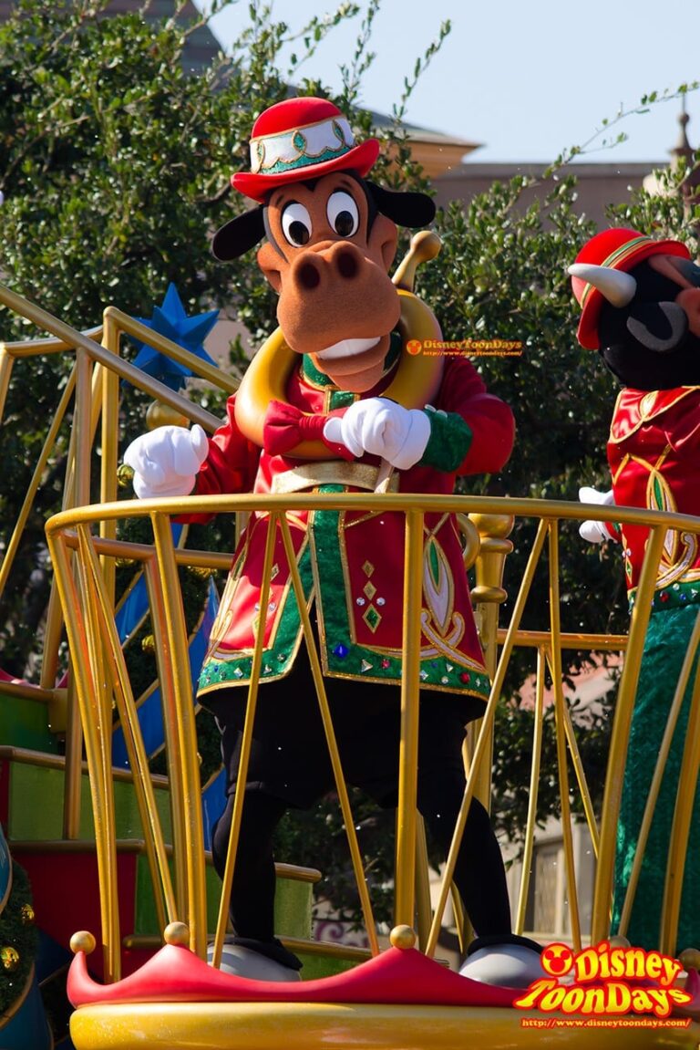 ディズニー・サンタヴィレッジ・パレードのホーレス・ホースカラー
