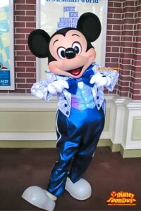 総まとめ】ミッキーマウスの歴代グリーティング衣装・ショー・パレード