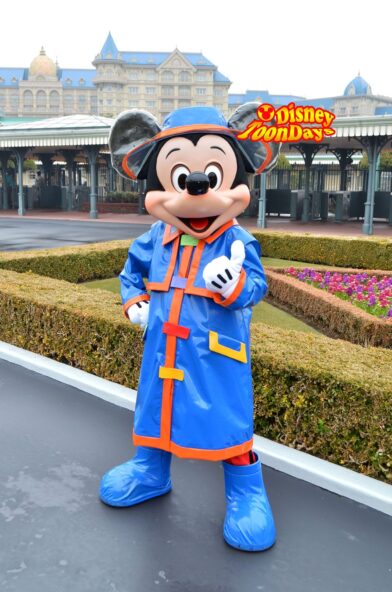 雨の日エントランスグリーティングのミッキーマウス