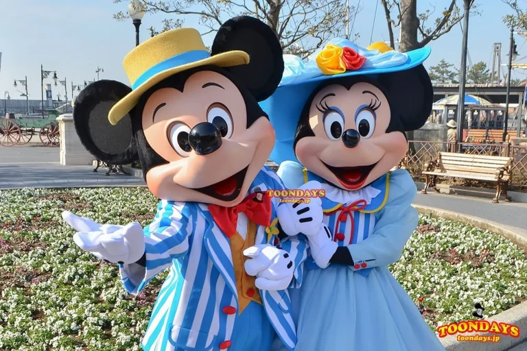 アメリカンウォーターフロントのミッキーとミニーペアショット