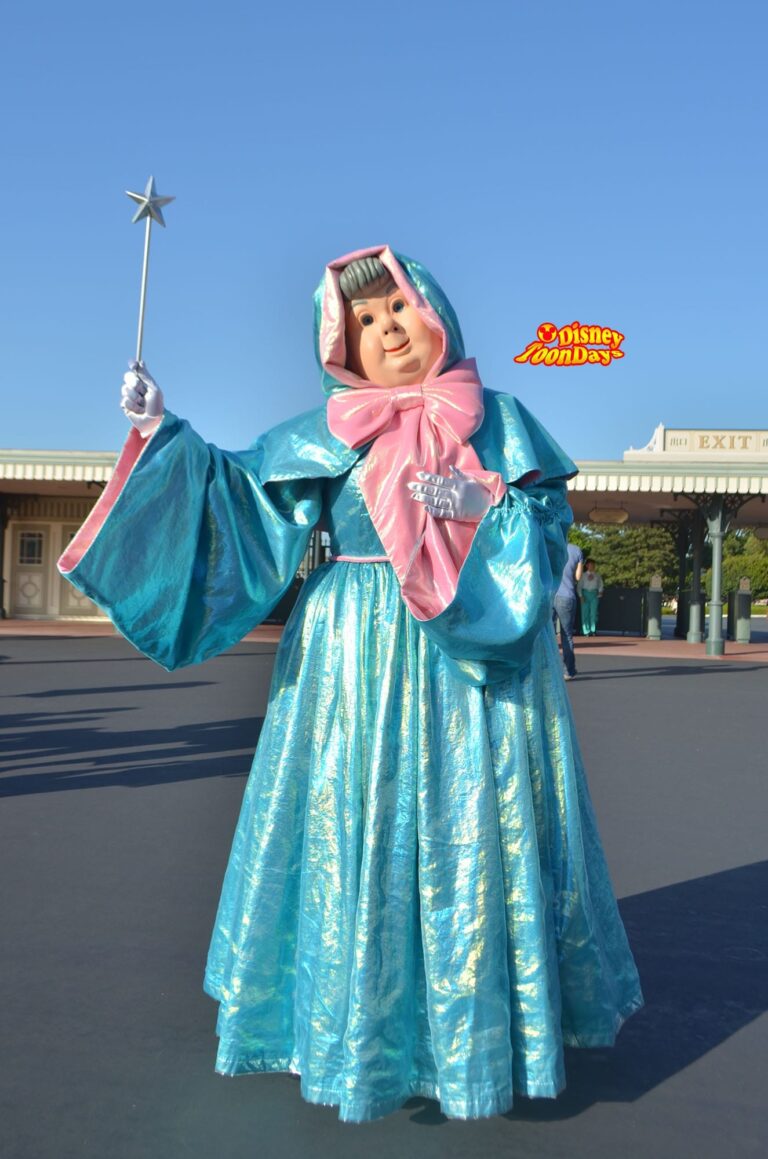 TDL エントランス　グリーティング　フェアリーゴットマザー