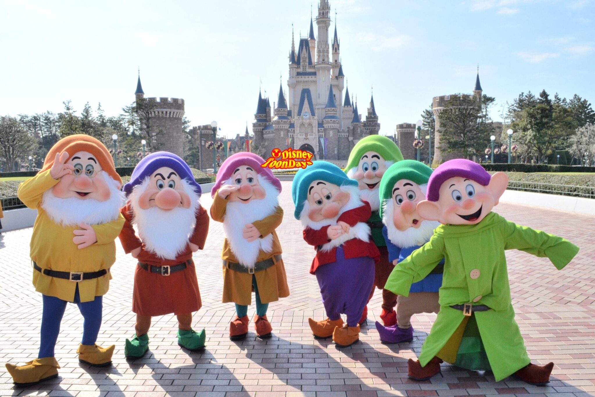 エントランス『フリーグリーティング』の七人の小人