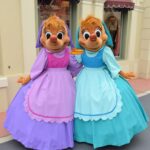 スージーとパーラーのエントランスのフリーグリーティング