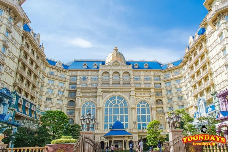 ディズニーホテルのレストランへ！