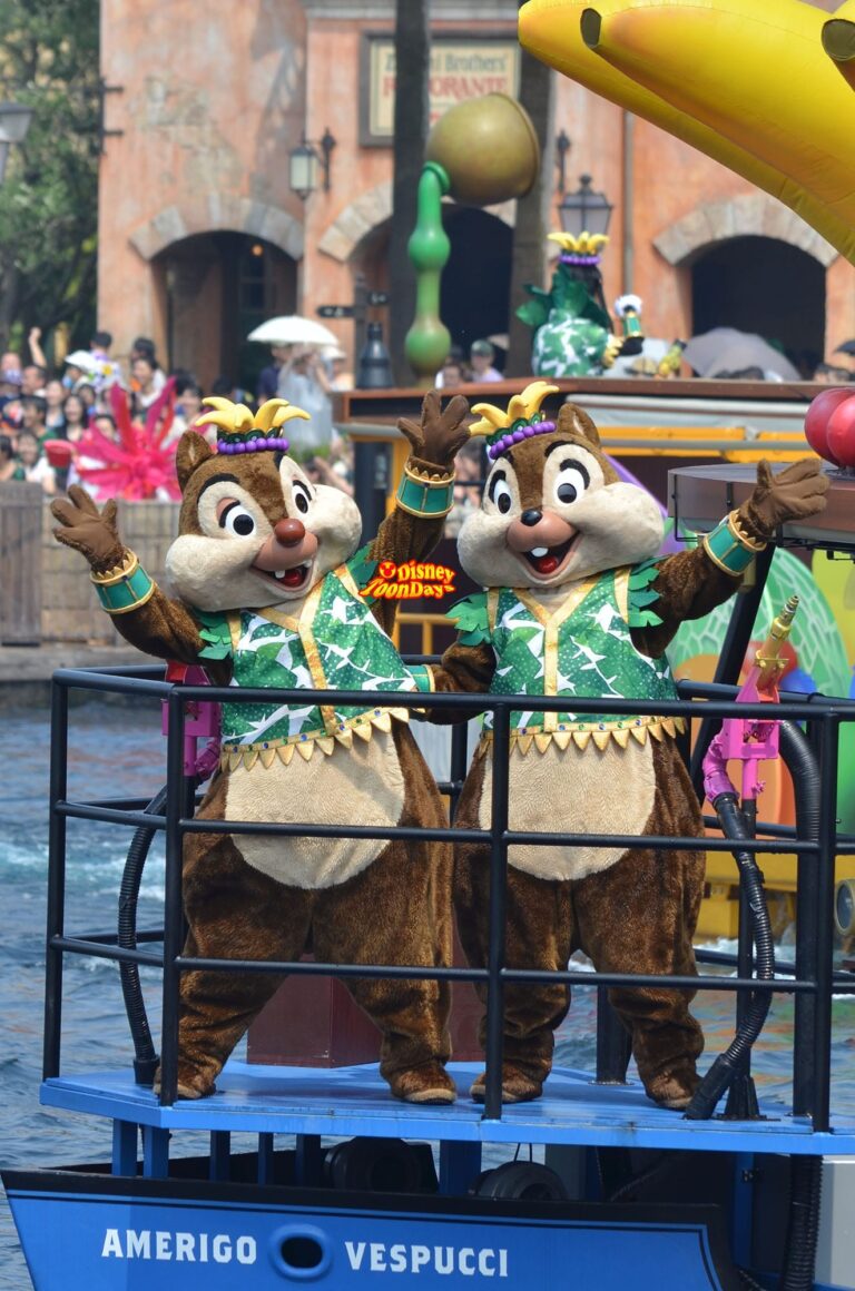 TDS サマーフェスティバル2013　ミニーのトロピカルスプラッシュ　チップ　デール