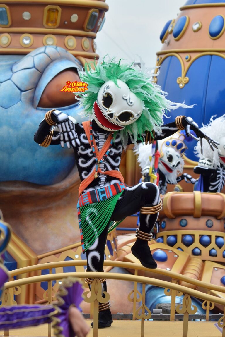 TDS ディズニーハロウィーン2013 ハロウィーンデイドリーム‐スケルトンズ・サプライズ　スケルトン2