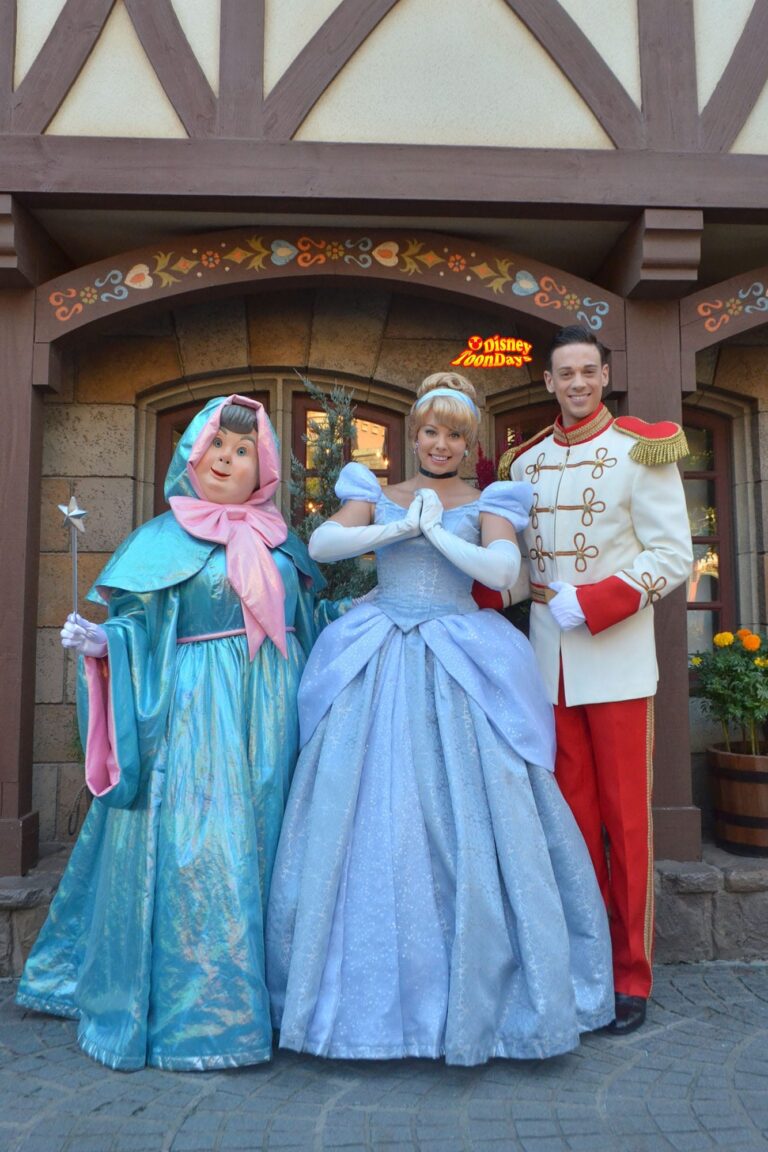 TDL ファンタジーランド　グリーティング　シンデレら　プリンスチャーミング　ファリーゴットマザー