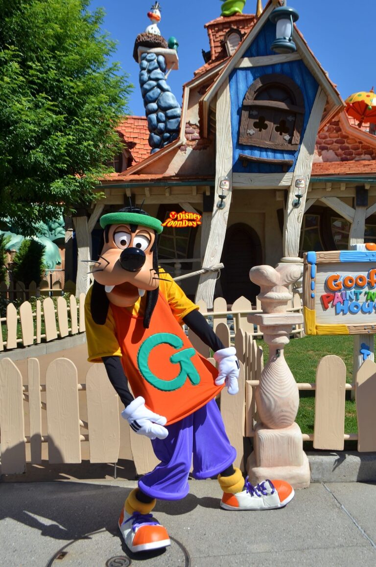 TDL トゥーンタウン　グリーティング　グーフィー