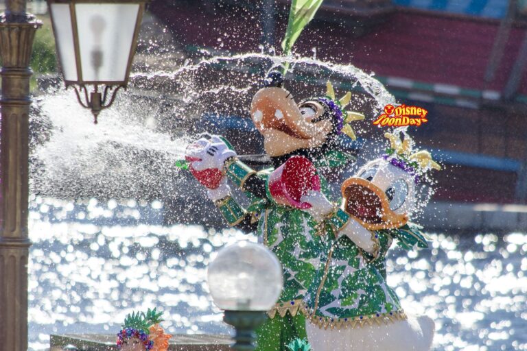 TDS サマーフェスティバル2013　ミニーのトロピカルスプラッシュ　ドナルド　グーフィー