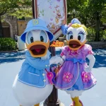 TDS ディズニーシ―プラザ　グリーティング　ドナルドダック　デイジーダック