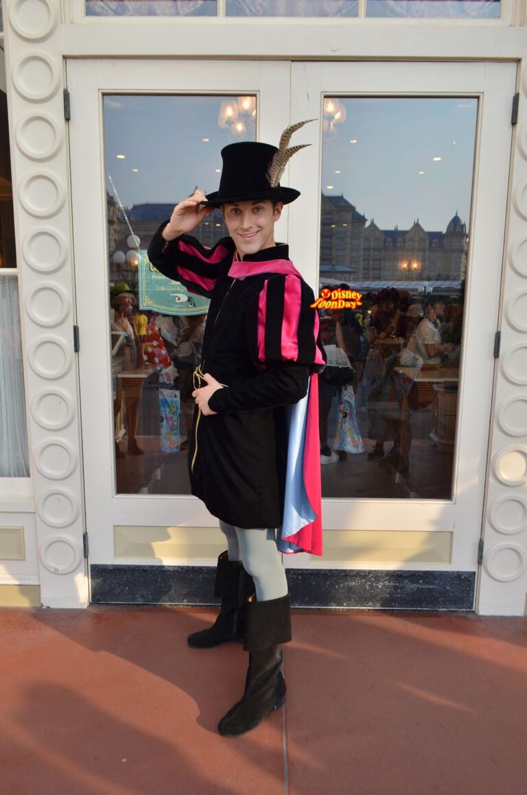 TDL エントランス グリーティング フィリップ王子