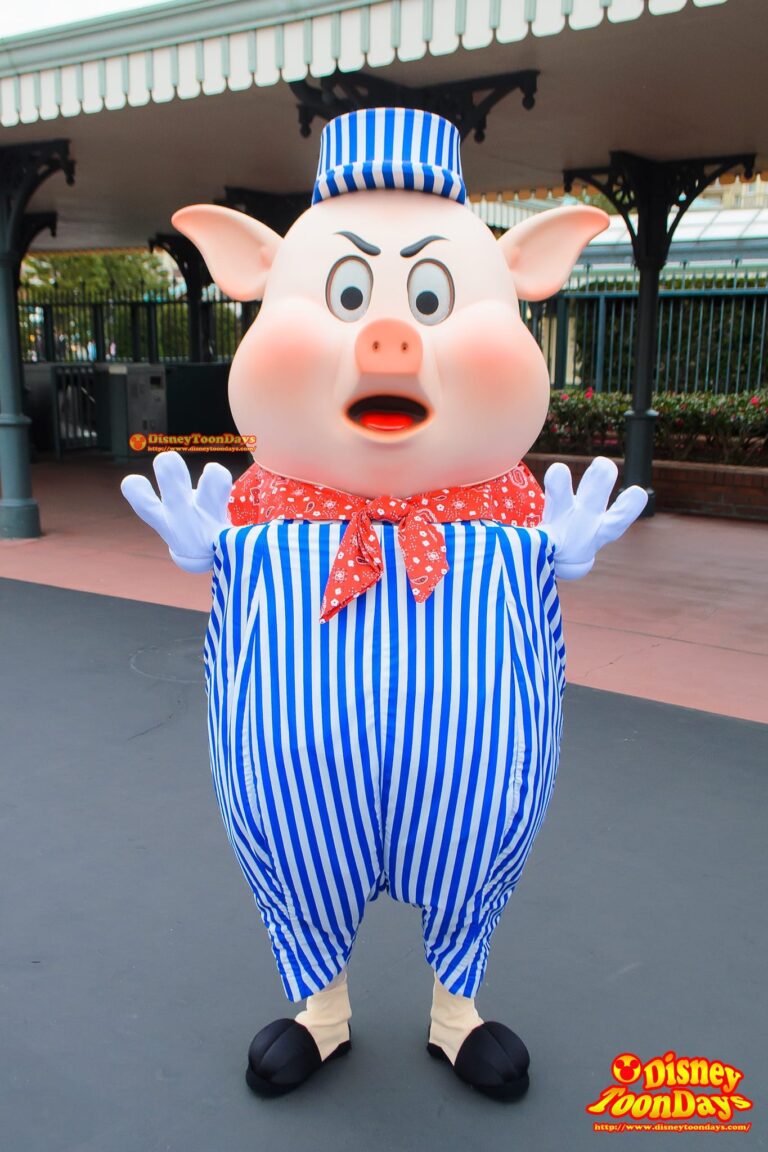 TDL エントランス グリーティング　プラクティカルピッグ
