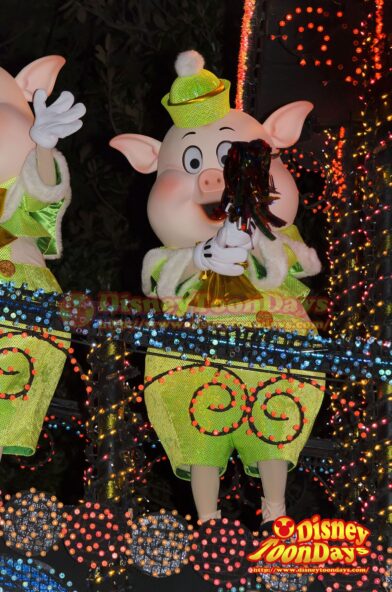 TDL　東京ディズニーランド・エレクトリカルパレード・ドリームライツ　ファイファーピッグ