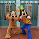 TDL ワールドバザール　グリーティング　グーフィー　プルート