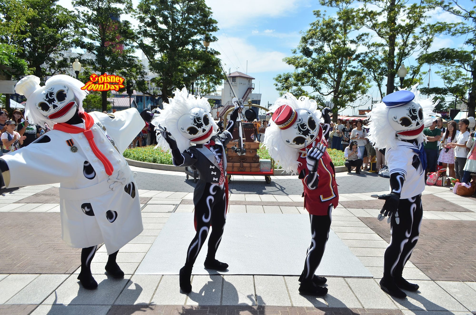 TDS ディズニーハロウィーン2013 スケルトンのストリートパーティーストリートパーティー スケルトン