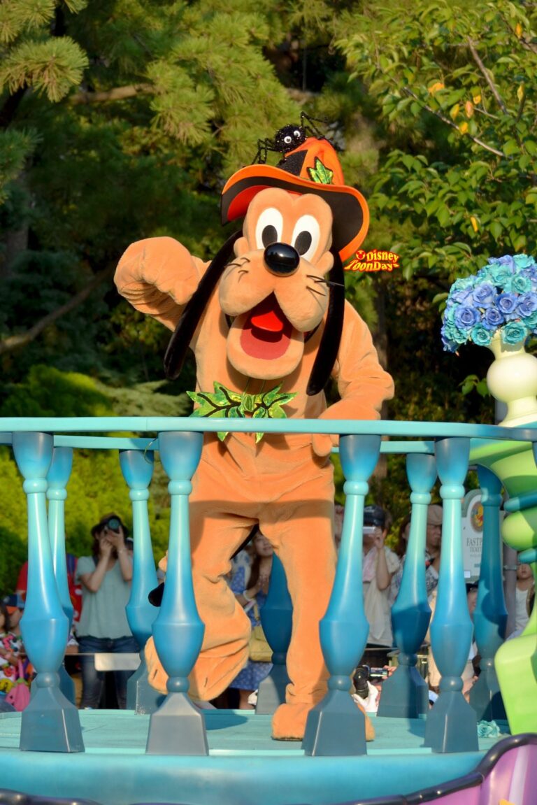 TDL ディズニーハロウィーン　ハッピーハロウィーンハーベスト　プルート