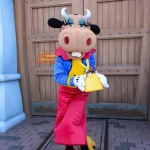 TDL トゥーンタウン　グリーティング　クララベルカウ