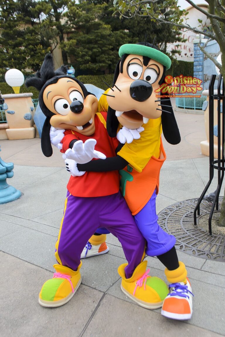 TDL トゥーンタウン　グリーティング　マックス　グーフィー