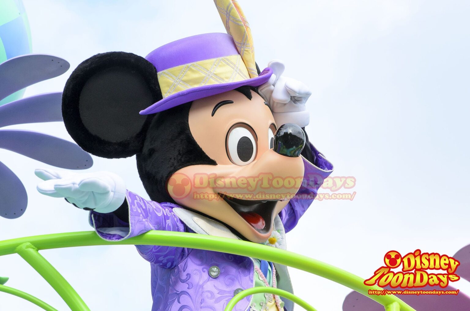 ヒッピティ・ホッピティ・スプリングタイム!ミッキーマウス&プルート