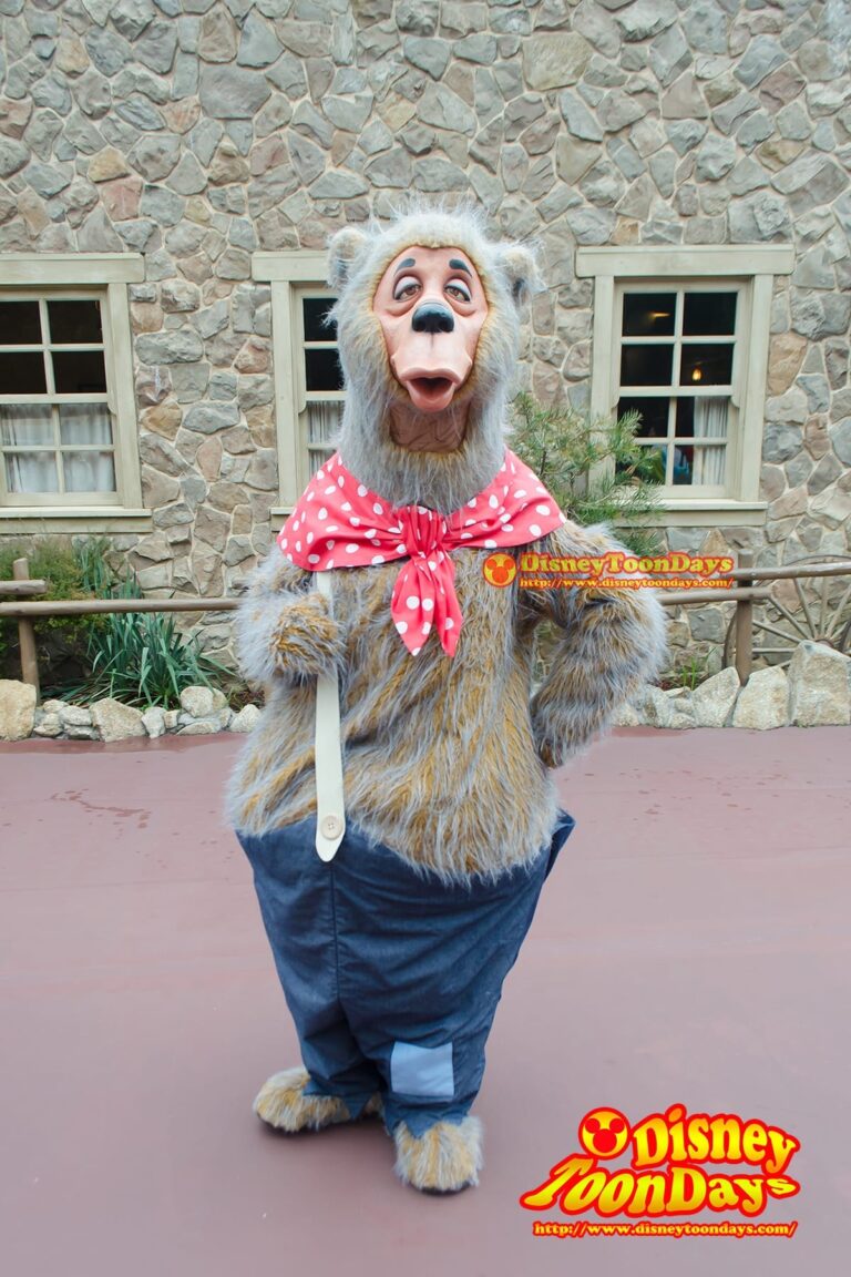 ウエスタンランドでグリーティングをしているリバーリップス・マックグロウ