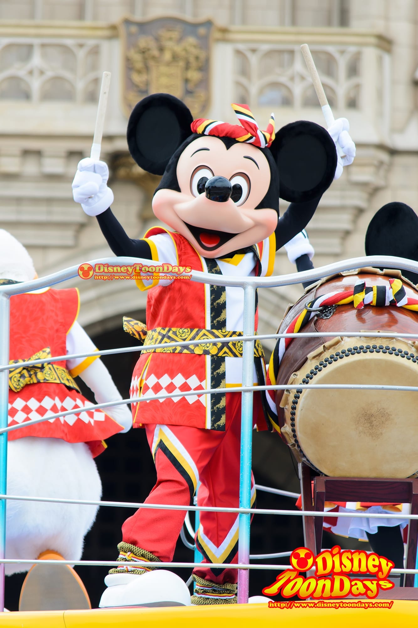 おんどこどんのミッキーとミニー