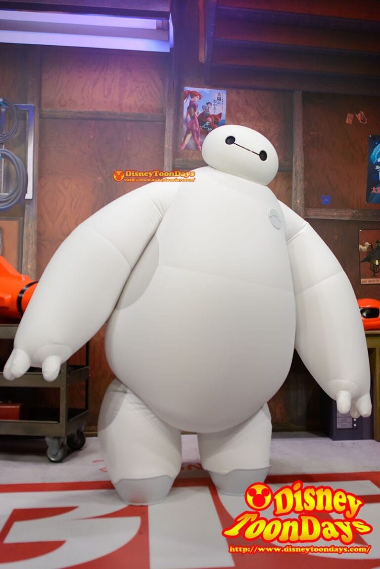 WDW ディズニーハリウッドスタジオ　アニメーションコートヤード　グリーティング　ベイマックス