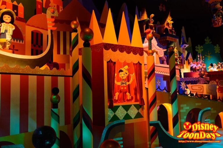 HKDL イッツアスモールワールド