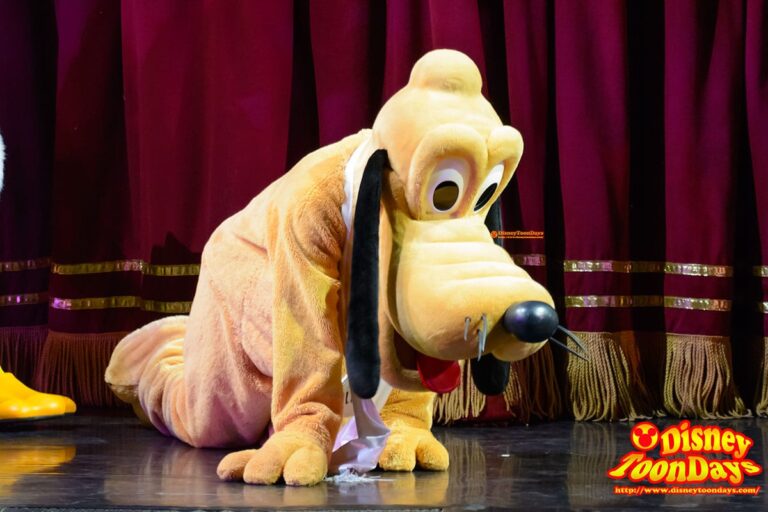 HKDL　ゴールデンミッキー　プルート