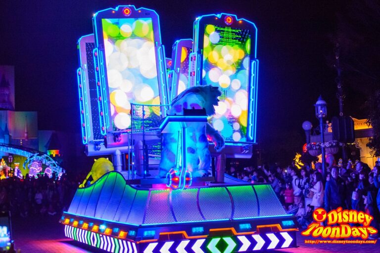 HKDL　ペイント・ザ・ナイト　サリー