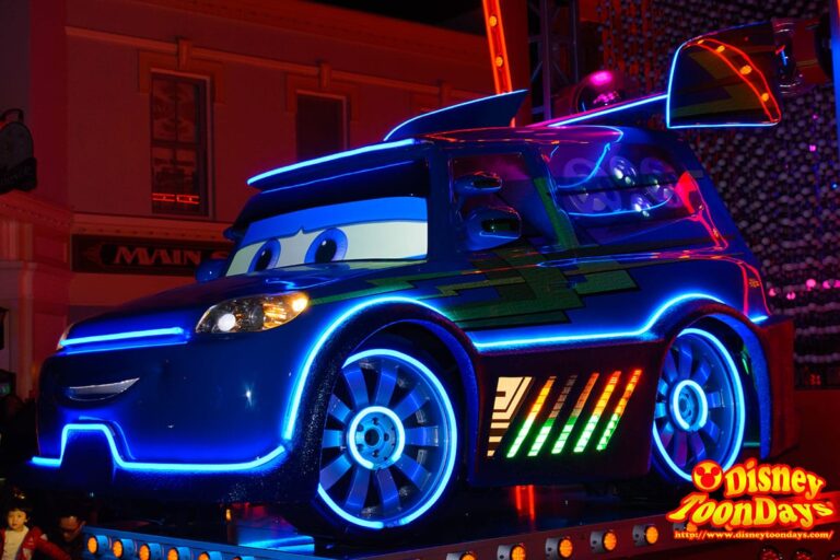 HKDL　ペイント・ザ・ナイト　DJ