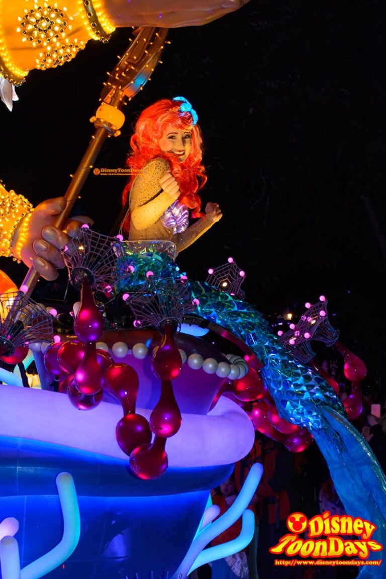 HKDL　ペイント・ザ・ナイト　アリエル