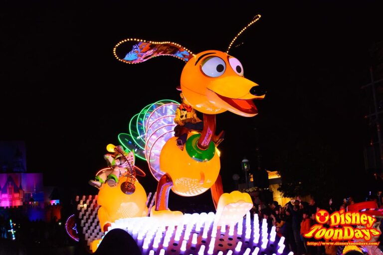 HKDL　ペイント・ザ・ナイト　