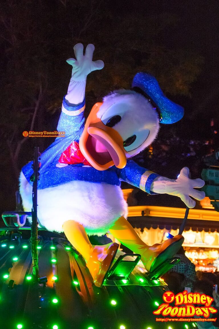 HKDL　ペイント・ザ・ナイト　ドナルドダック