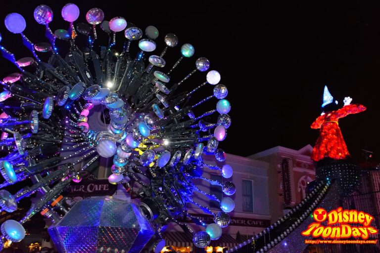 HKDL　ペイント・ザ・ナイト　ミッキーマウス