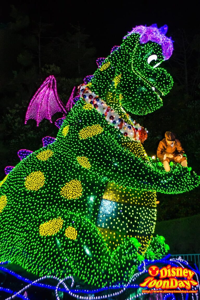 TDL　東京ディズニーランド・エレクトリカルパレード・ドリームライツ　ピートとドラゴン