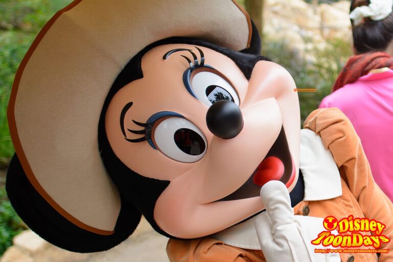 HKDL　グリズリーガルチ　グリーティング　ミニーマウス