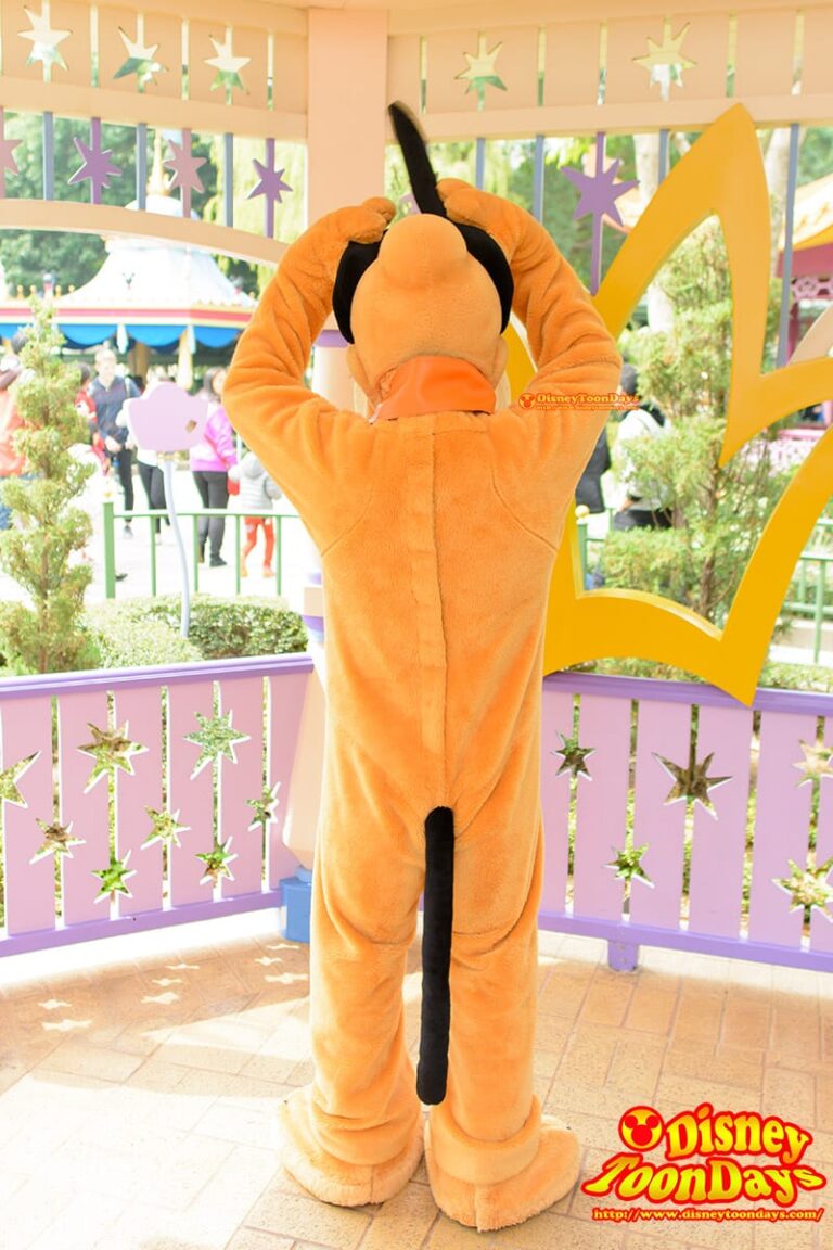 HKDL ファンタジーランド　ファンタジーガーデン　グリーティング　プルート