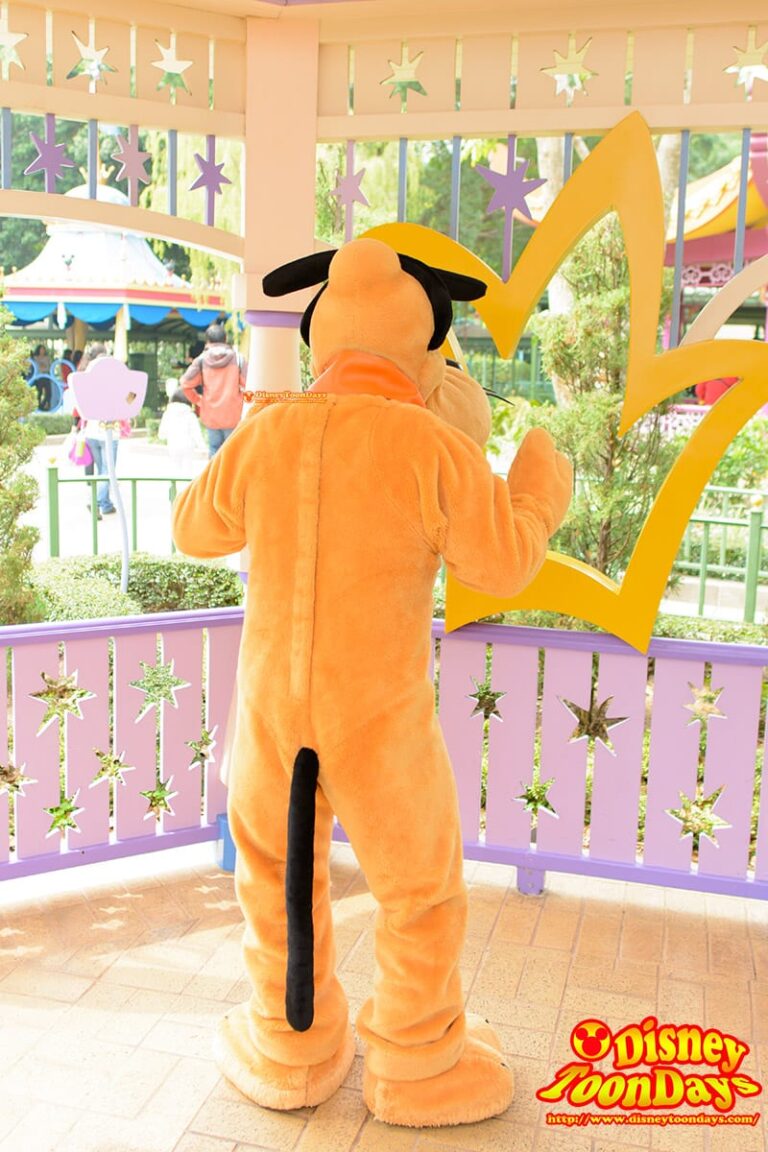 HKDL ファンタジーランド　ファンタジーガーデン　グリーティング　プルート