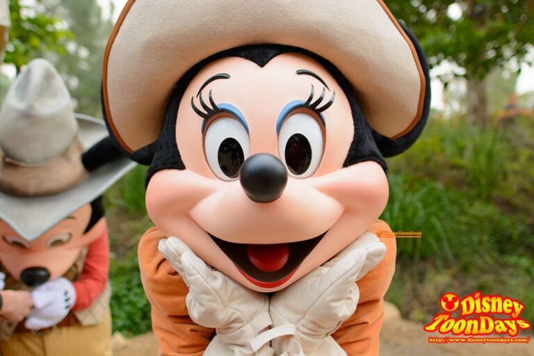 HKDL グリズリーガルチ ミニーマウス