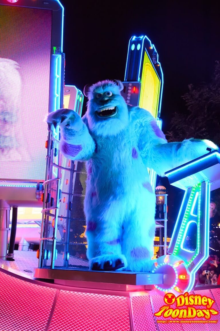 HKDL　ペイント・ザ・ナイト　サリー