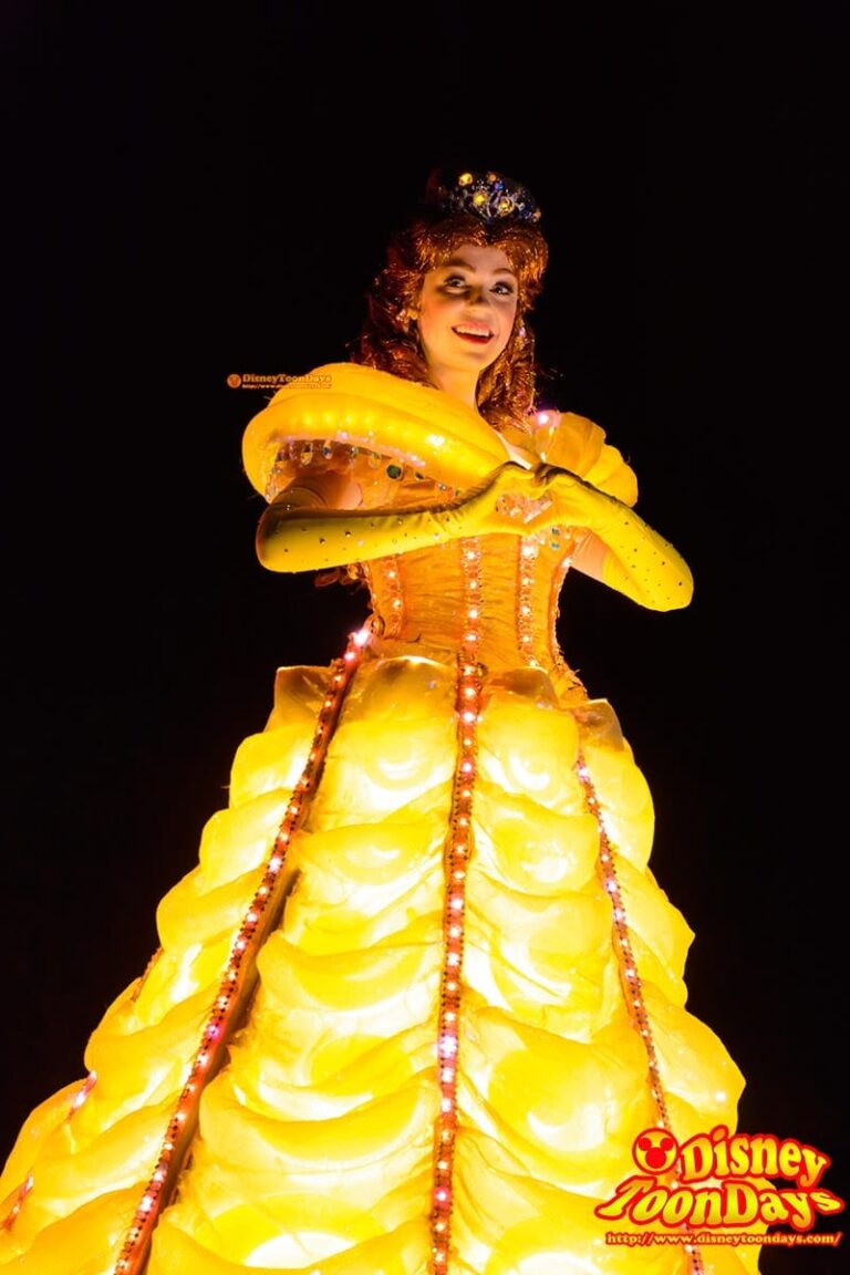 HKDL　ペイント・ザ・ナイト　ベル