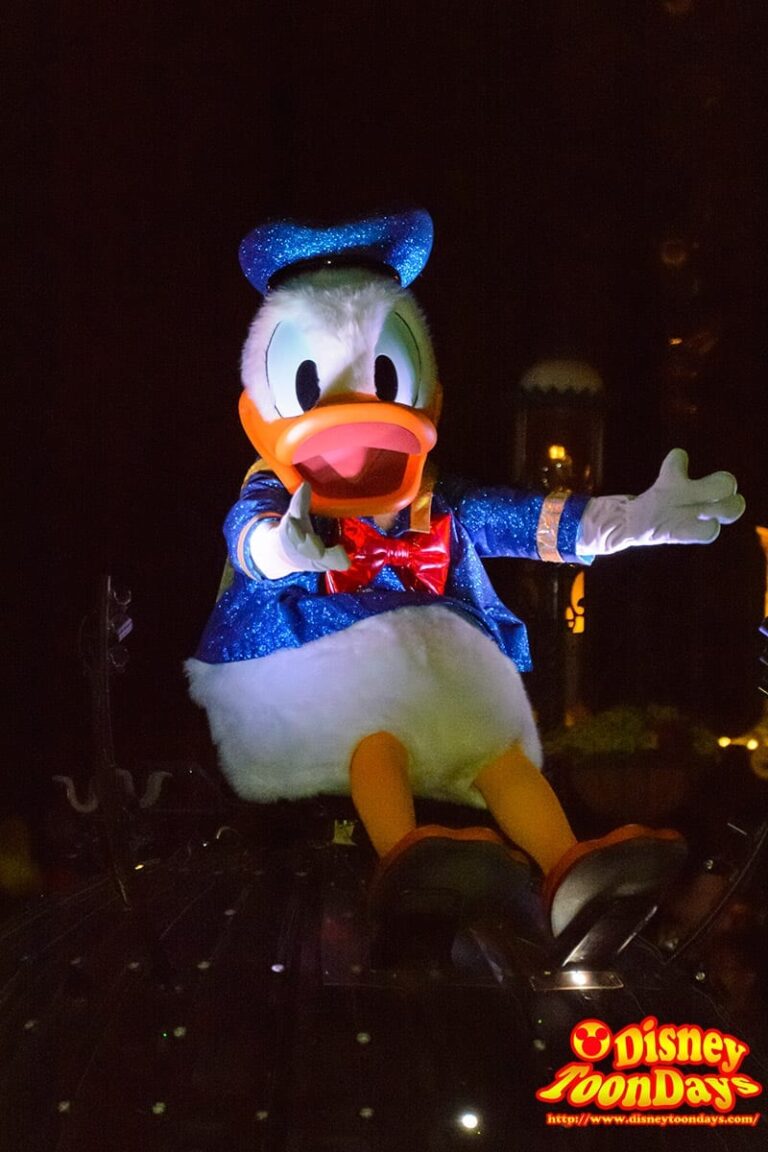HKDL　ペイント・ザ・ナイト　ドナルドダック