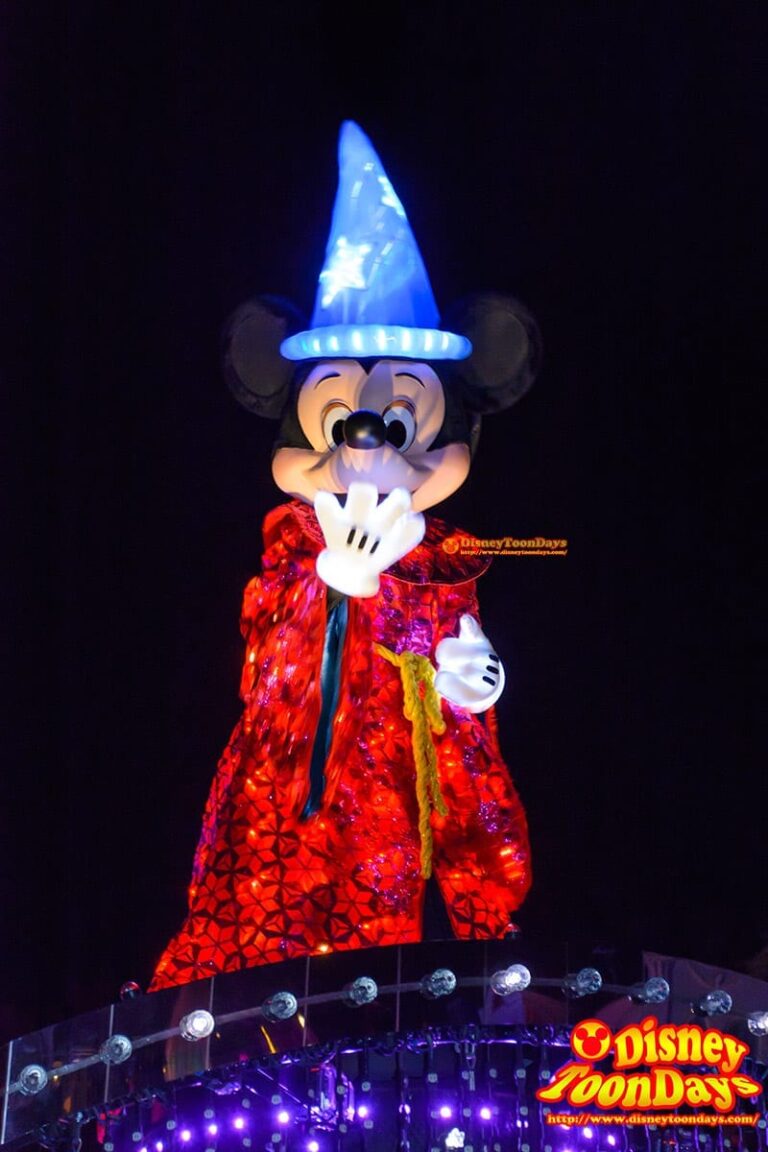 HKDL　ペイント・ザ・ナイト　ミッキーマウス